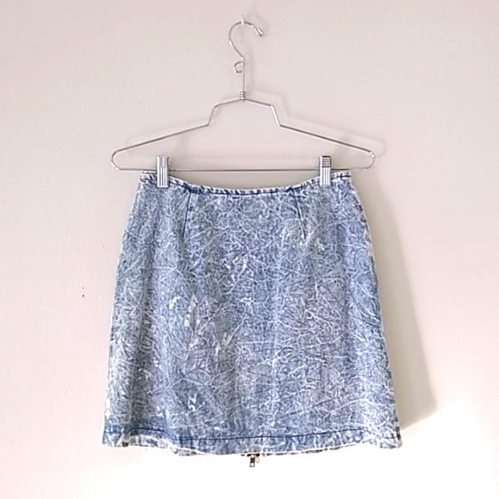 Acid wash zip front mini skirt - Picture 2 of 2